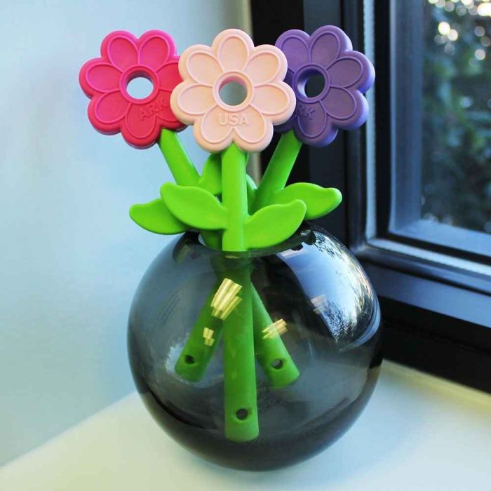 ARK's Flower Wand Handheld Chew Lifestyle