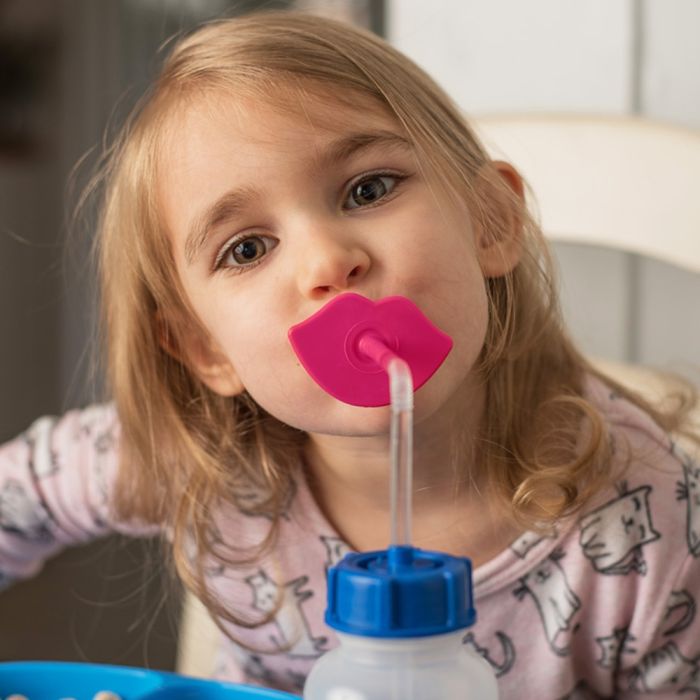 ARK's Lips Straw Topper Lip Blok