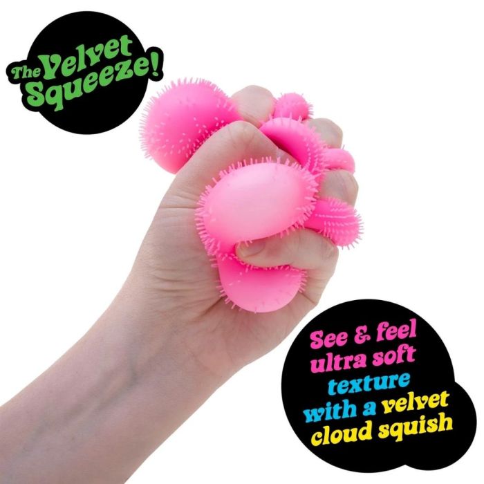 NeeDoh Wonder Waves Fuzz Ball