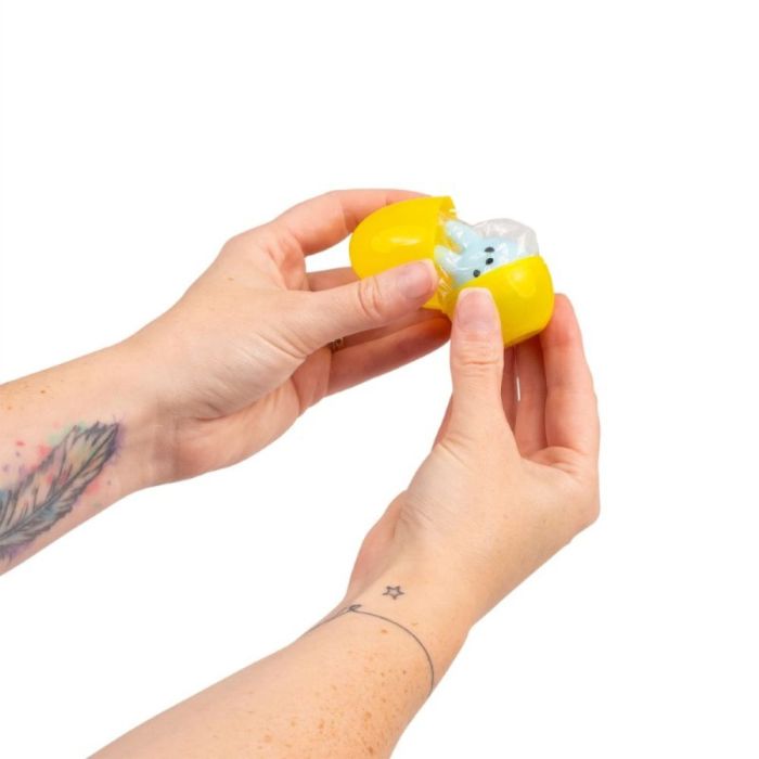 Sensory Surprise Vending Machine - 12 Collectible Eggs with 6 Mochis & 6 Fidgets 