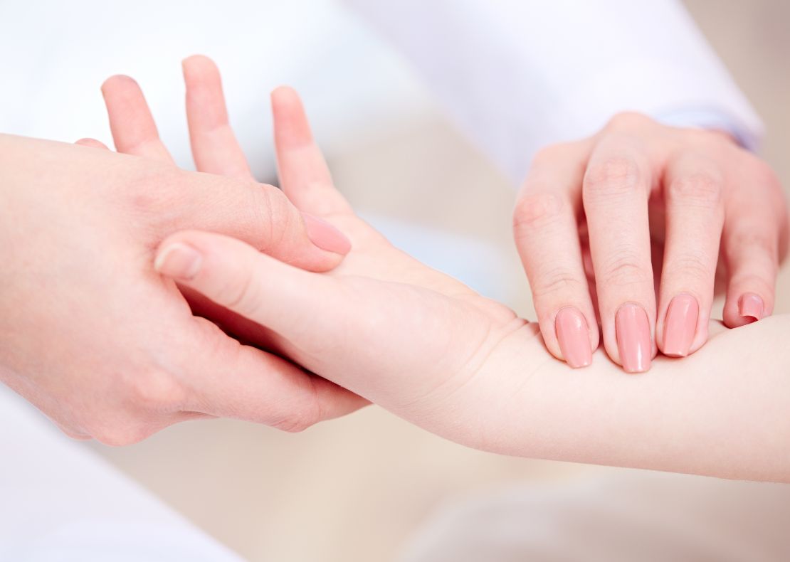 Hypermobility and joint pain - how to help with mobility and motor skills 